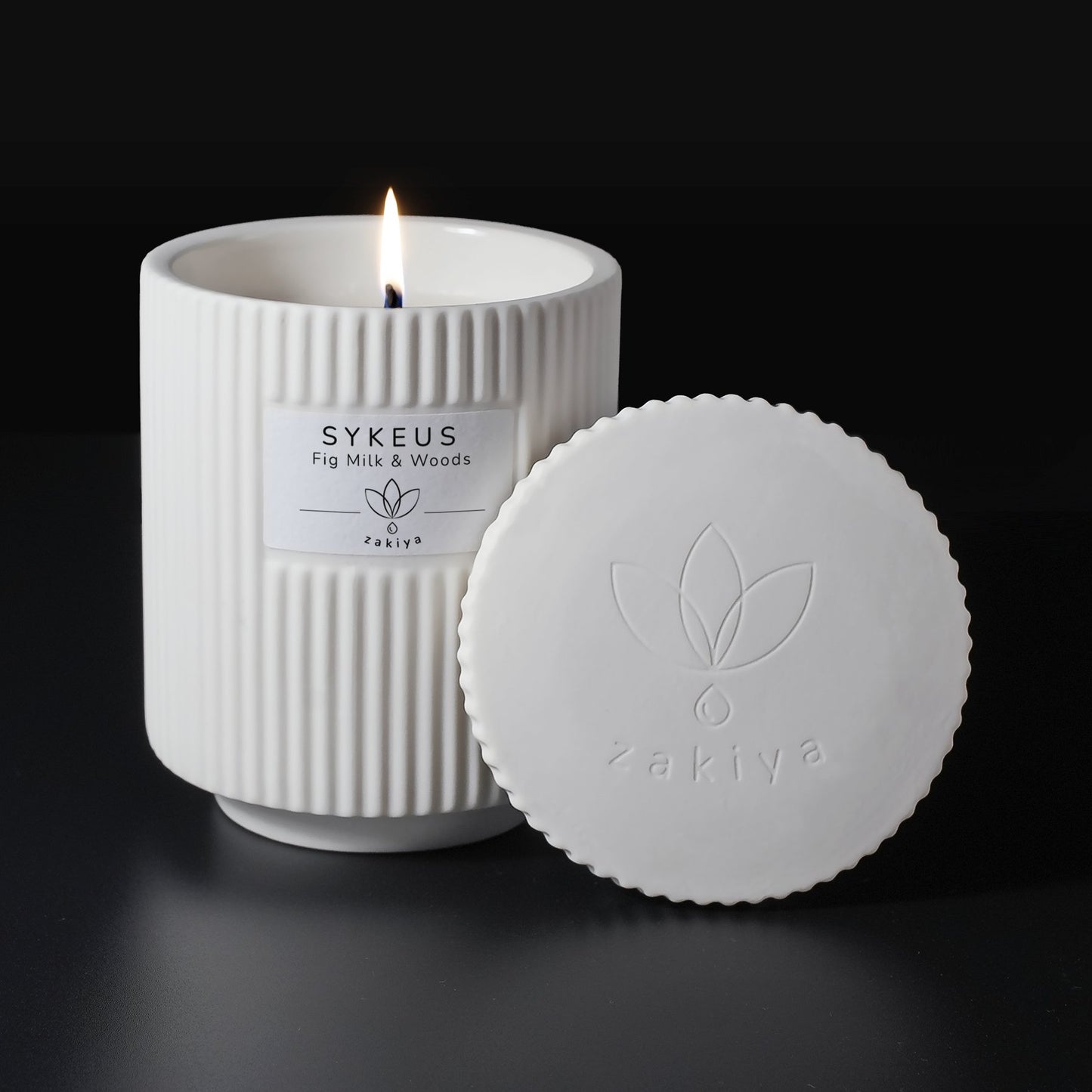Sykeus Classic Candle with flame and lid